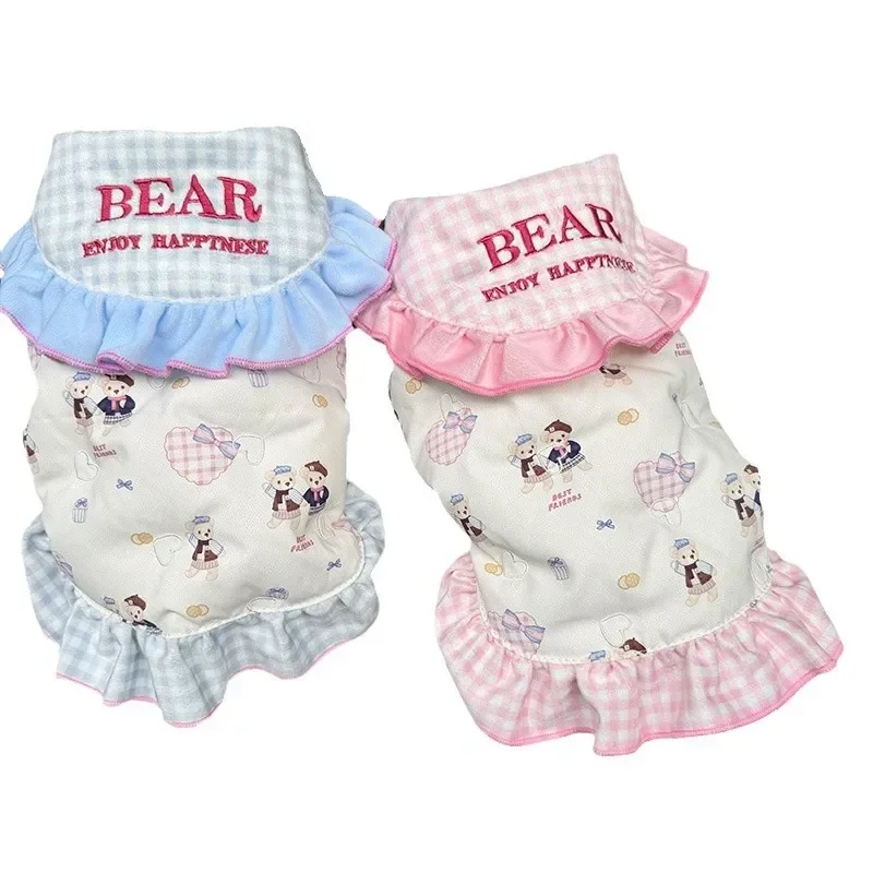 Chaleco de plumas para mascotas, bonito abrigo bordado de encaje para otoño/invierno, chaleco cálido para gatos, chaleco de encaje con oso de amor, ropa para cachorros pequeños