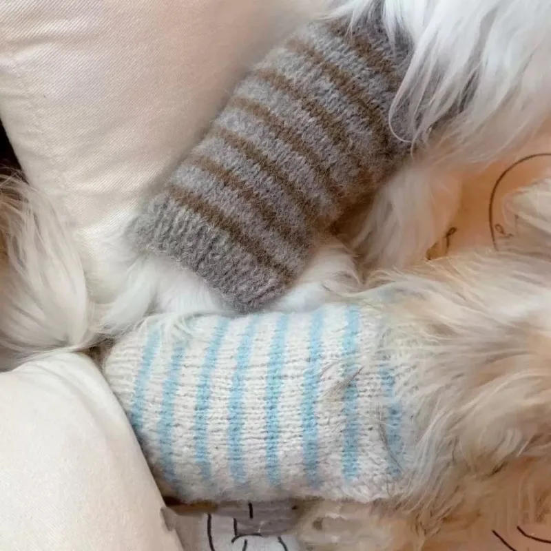 Suéter a rayas para perros pequeños - cuello alto, ropa de invierno - imagen 4