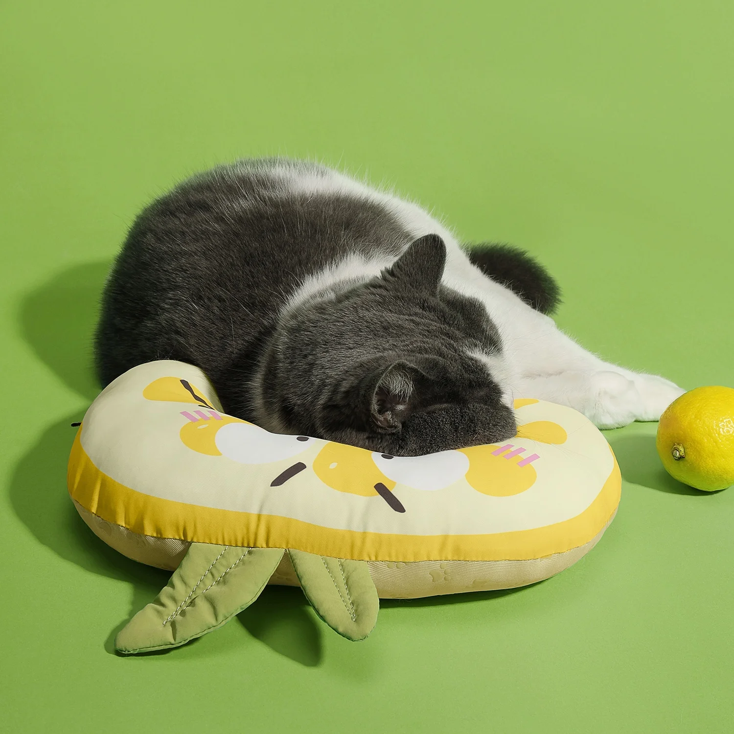 Almohadas pequeñas para mascotas, almohada para el cuello para cachorros en forma de U para gatos y gatos, para mejorar el alivio en interiores, almohada lavable para gatos en la máquina para dormir - imagen 3