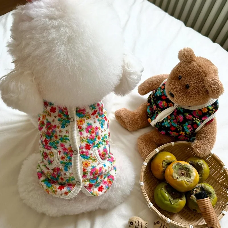 Otoño Invierno ropa para perros moda flor perros pequeños abrigo cárdigan perro chaleco cálido Chihuahua Bichon Yorkie chaqueta de perro de peluche - imagen 4