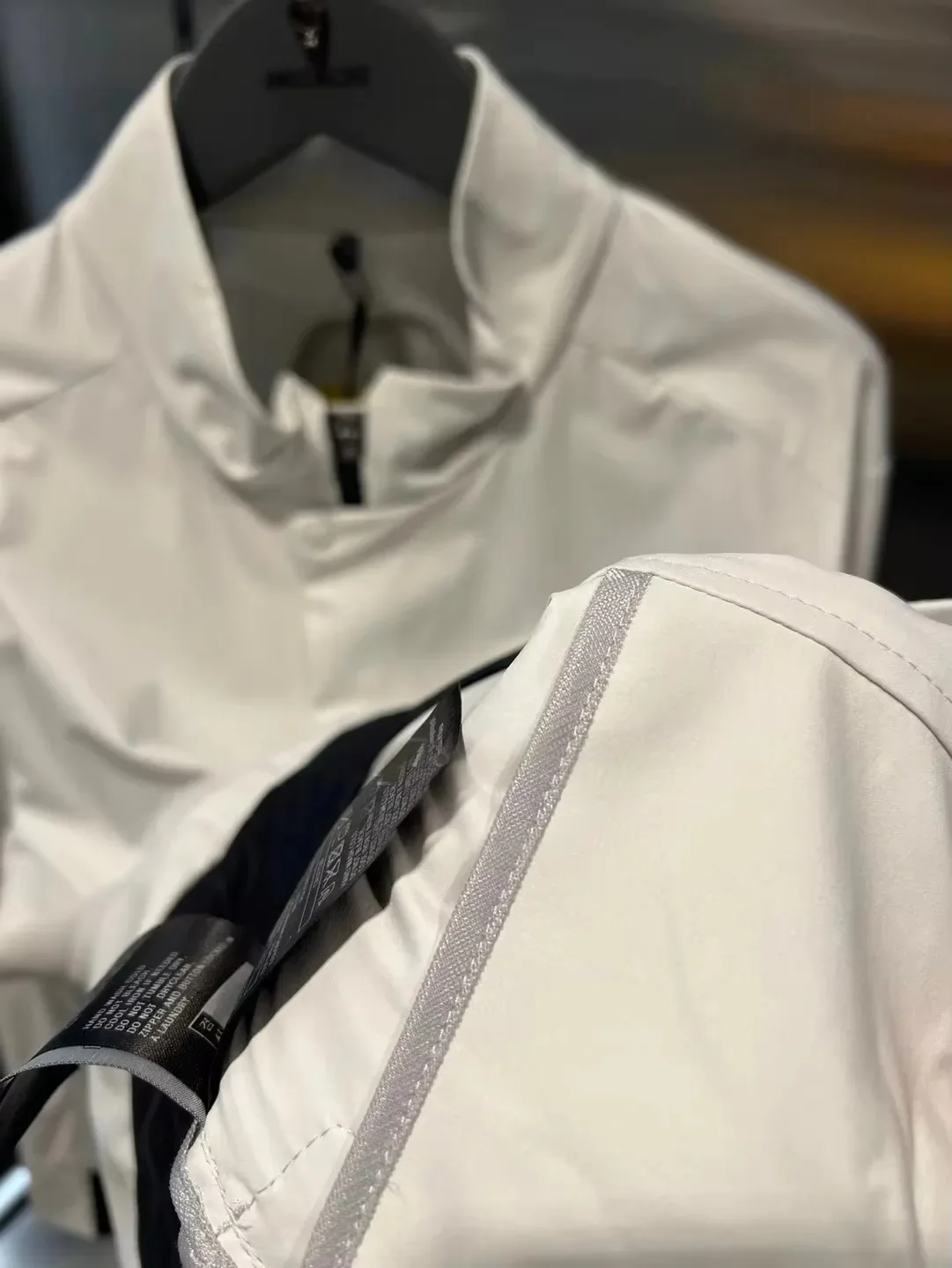 24 nueva ropa de Golf Original marca de moda para hombres Primavera/Verano cremallera cuello alto Golf versátil Casual abrigo de manga larga - imagen 2