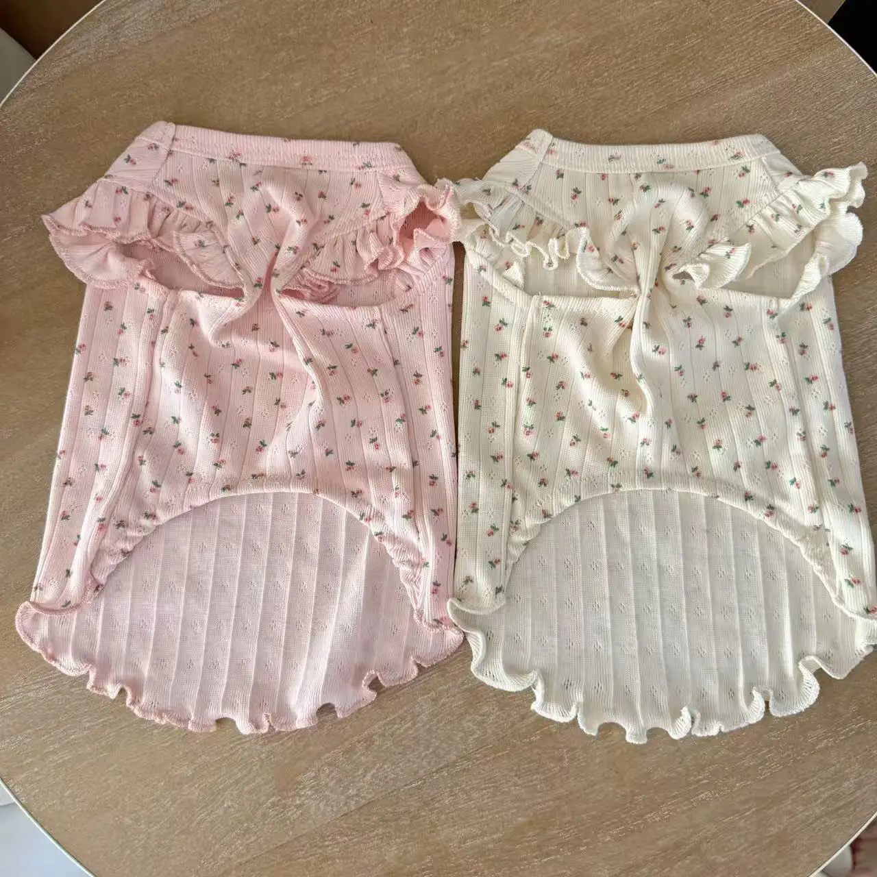 Sudadera floral rosa con capucha para perros pequeños – Chihuahuas y Yorkies - imagen 3