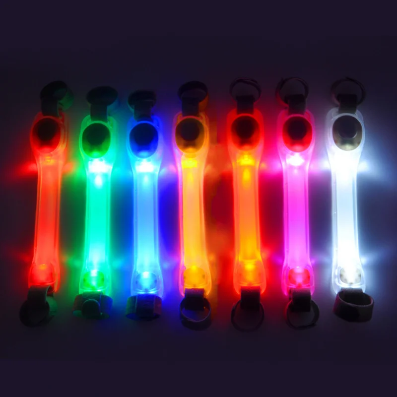 Collar brillante de seguridad antipérdida para perros, tira de luz LED intermitente de advertencia impermeable para exteriores, arnés de correa para mascotas, accesorios para perros - imagen 5
