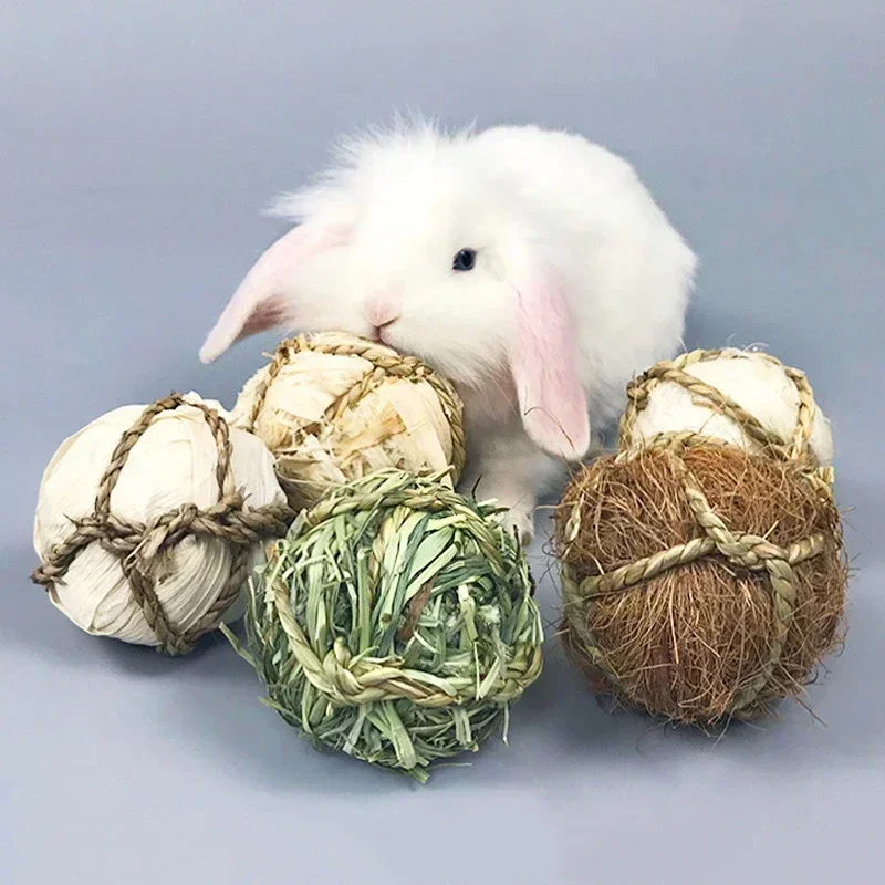 Bola trenzada para masticar, 10 estilos, 7CM, conejillo de indias, conejo, hámster, Animal PEQUEÑO, juguete interactivo para masticar, bola de hierba Natural - imagen 4