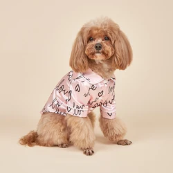 Pijama con corazón para perros y gatos pequeños – ropa suave cómoda