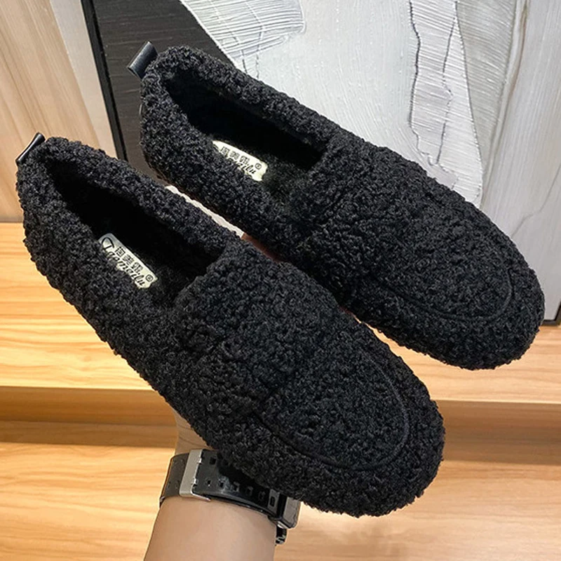 Zapatos planos de talla grande para Mujer, mocasines peludos de lana de cordero, zapatos cálidos de algodón para Mujer, mocasines con forro de piel de oveja para invierno - imagen 4