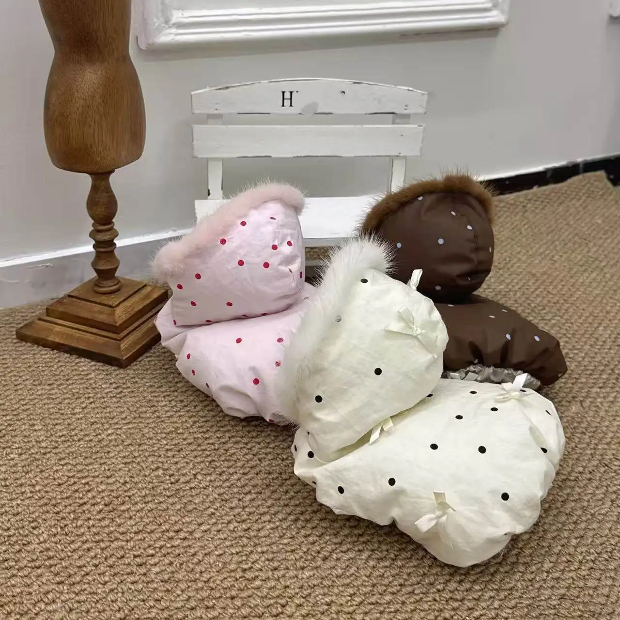 Abrigo acolchado de lunares para perros pequeños y medianos – Ideal para Schnauzer - imagen 4