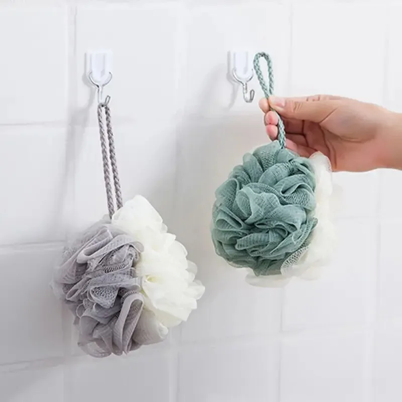Bola de esponja de baño para mascotas de dos tonos, accesorio interactivo para el cuidado de perros y gatos para limpieza suave, suministro esencial para el baño de mascotas, 1 ud. - imagen 5