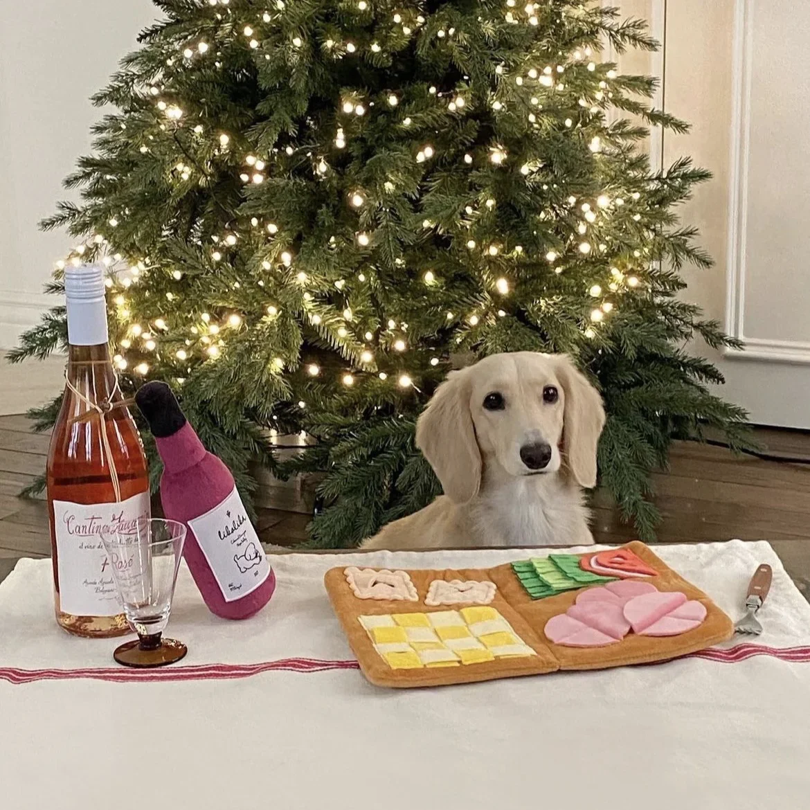 Juguete de perro chirriante para mascotas, juguete de peluche con olor a nariz, imitación de botella de vino, accesorios de fotografía, regalo de cumpleaños, accesorios para cachorros, nuevo - imagen 4