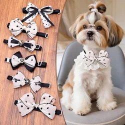 Pajarita ajustable negra y blanca para perro – estilo lujo elegante