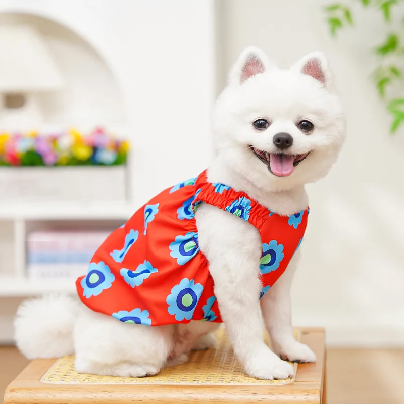 Venta al por mayor de camisetas halter para perros y gatos: camisas para mascotas de primavera y verano con accesorio de correa (Peddy/Panda)