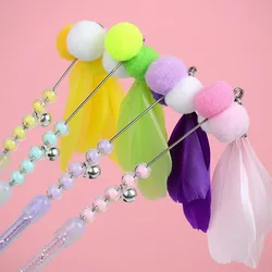Juguete interactivo con plumas y bola de lana para gatos