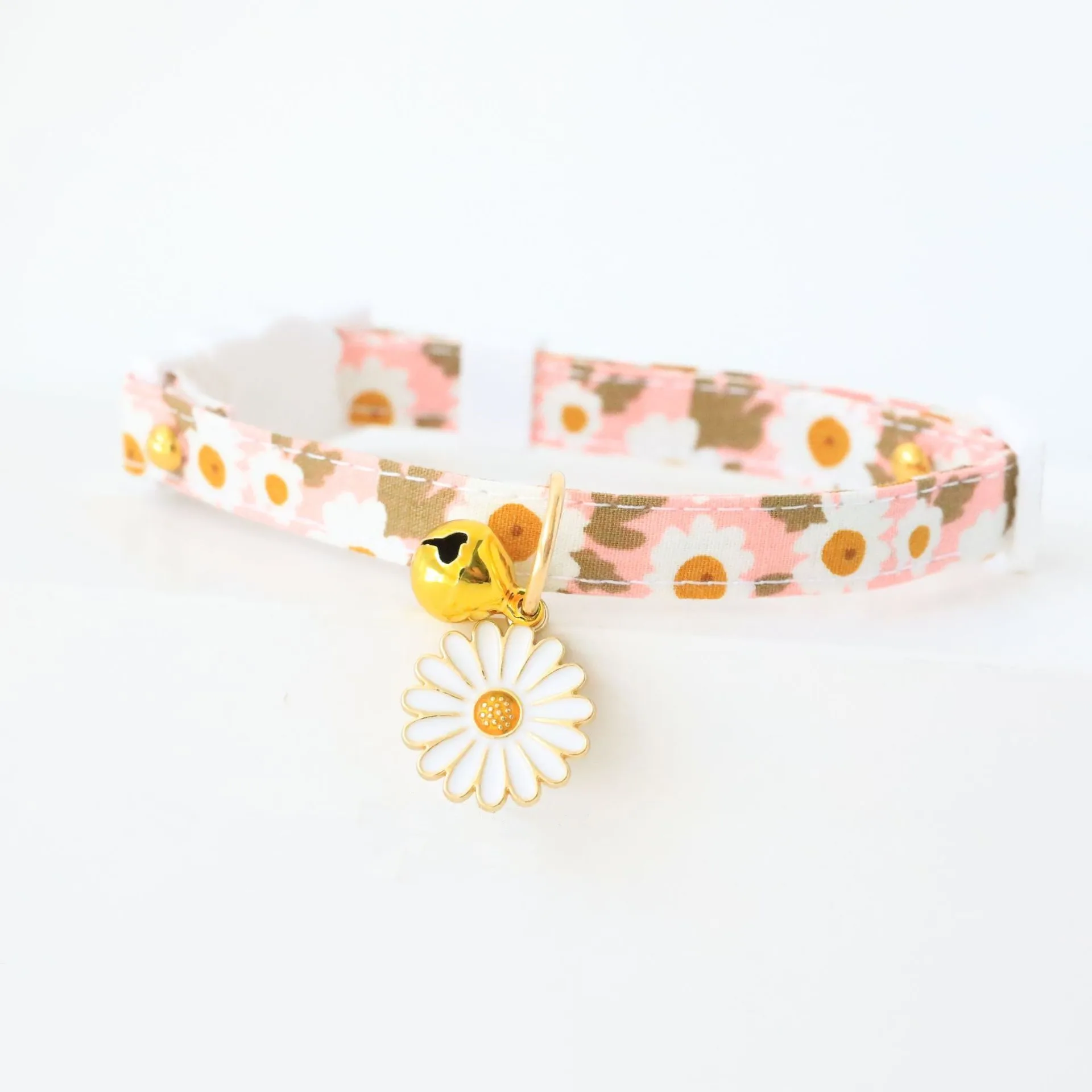 Collar de seguridad ajustable con forma de Margarita para gato, Collar con campana para gato, cachorro, perro pequeño, forma de flor, suministros de accesorios para mascotas - imagen 5