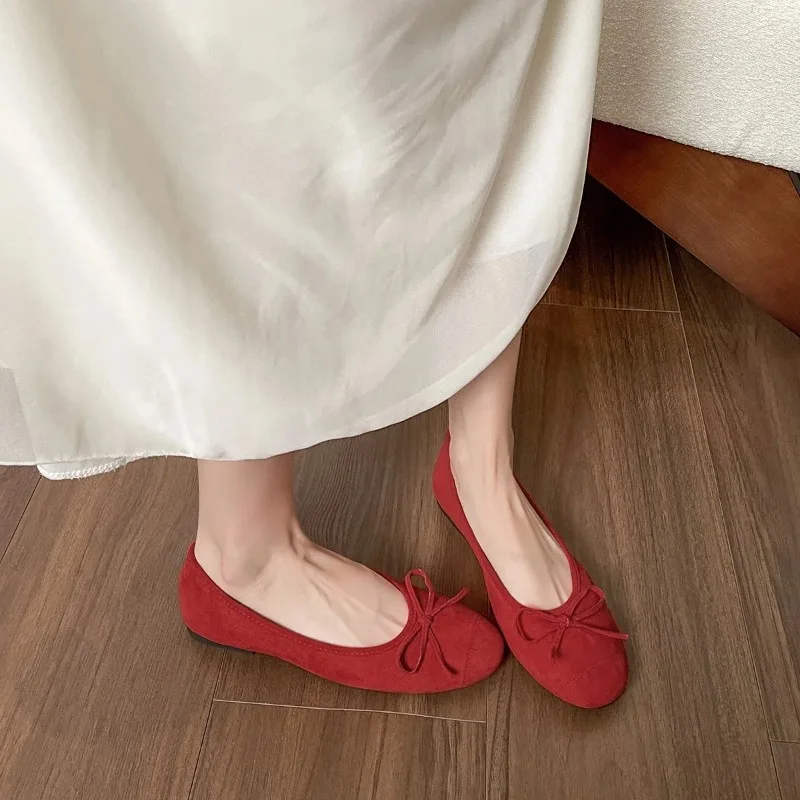 Zapatos bailarina de gamuza con lazo y suela suave – Estilo francés - imagen 3