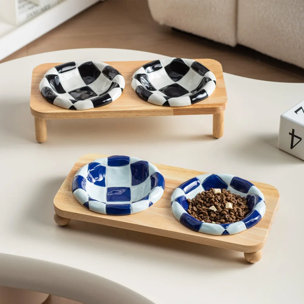 Comedero madera y cerámica para perros y gatos, soporte roble ajedrez - imagen 5