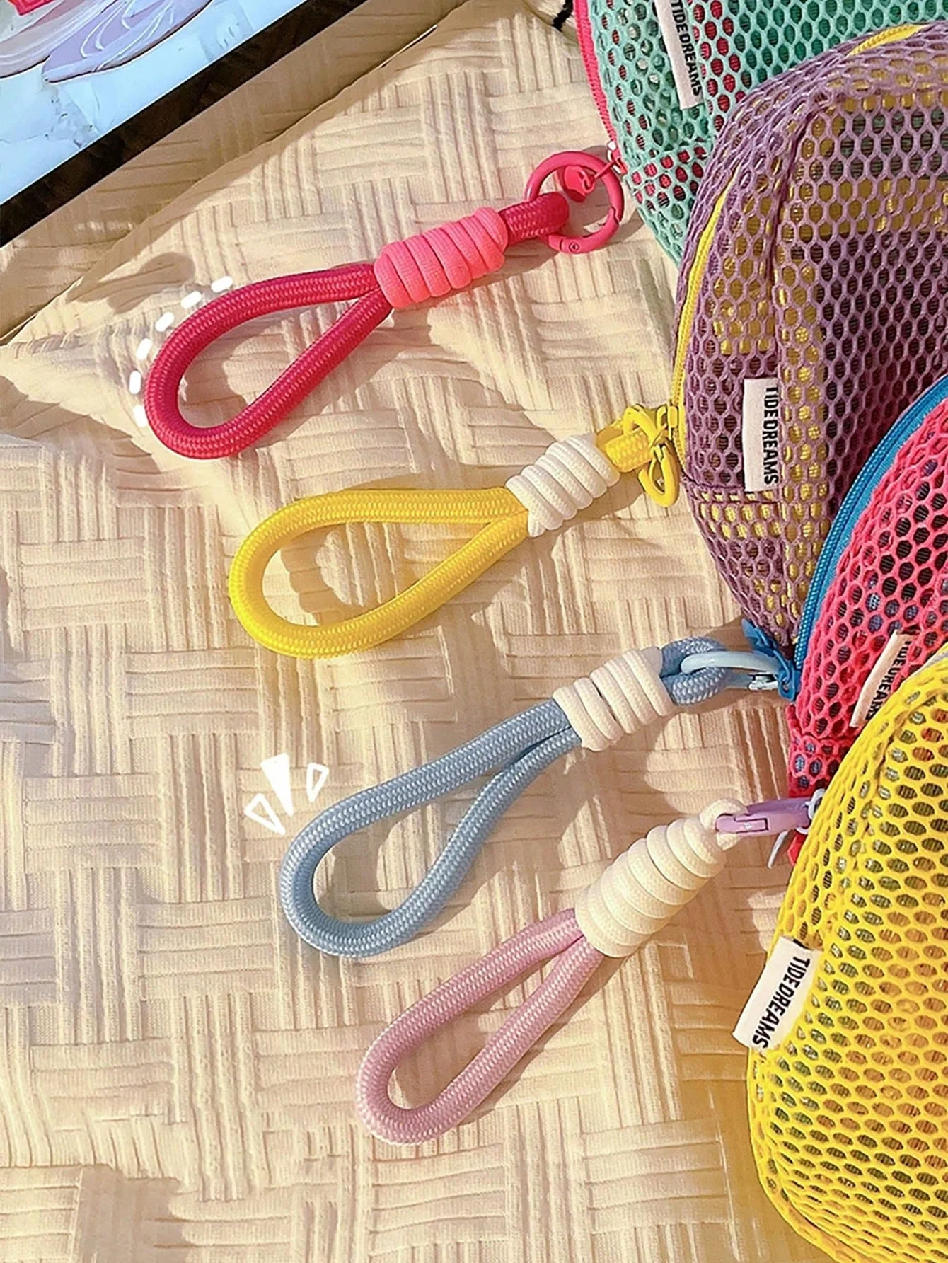 Bolsa de viaje transpirable para gatos y perros con correa ajustable - imagen 3