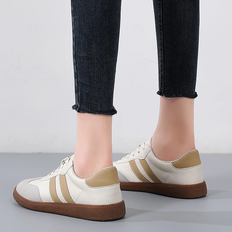 Nuevas zapatillas de deporte de moda para mujer, zapatos planos informales de tendencia de primavera, zapatos de plataforma vulcanizados blancos cómodos para mujer - imagen 2