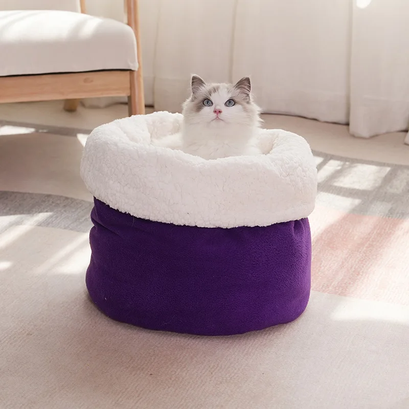 Cama cálida de invierno para gatos, cómoda saco de dormir semicerrado de lana gruesa, sofá azul de casa gris suave para gatitos en otoño - imagen 4
