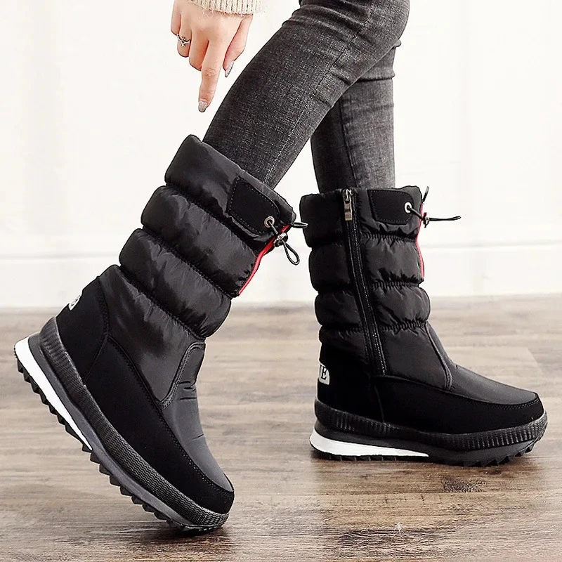 Nuevas botas de nieve gruesas y cálidas de invierno para mujer, zapatos de algodón simples, cómodos y a la moda, antideslizantes y resistentes al desgaste - imagen 2
