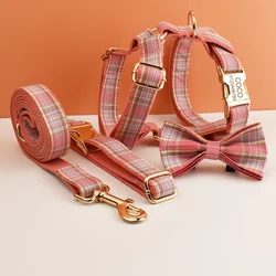 Set de collar y correa para perro a cuadros con placa grabable
