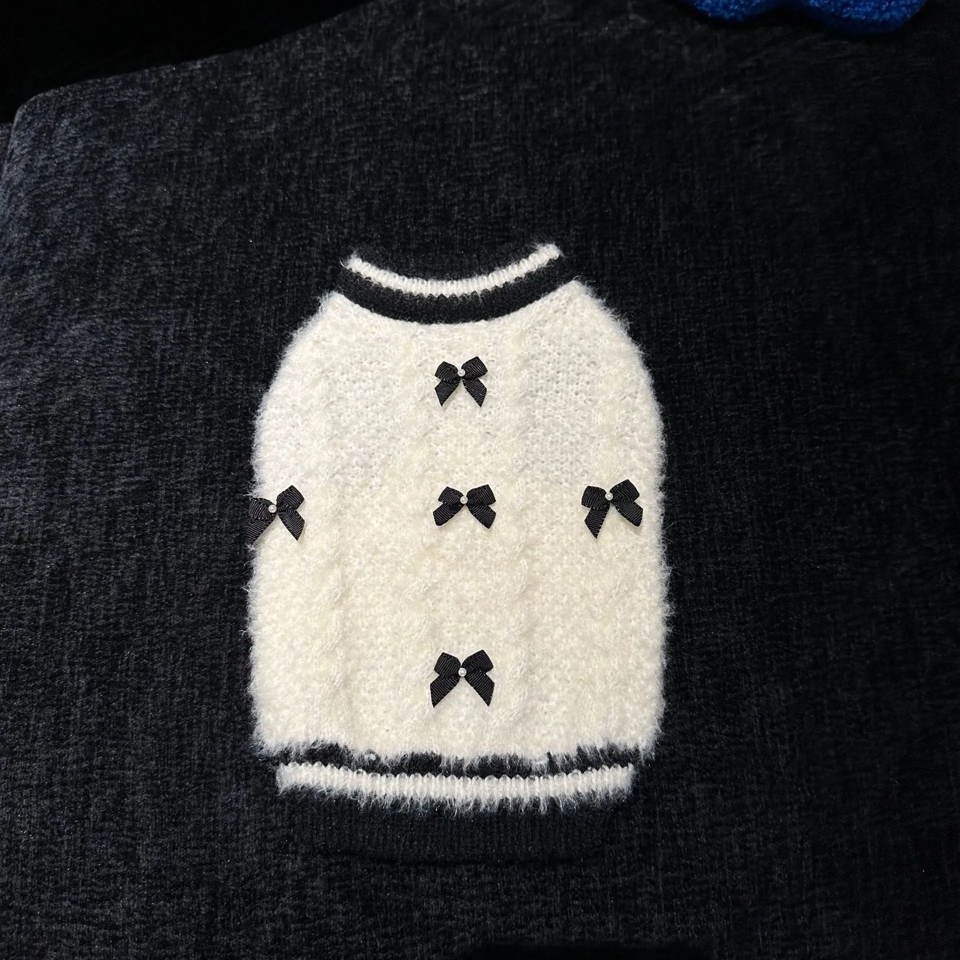 Suéter de punto de felpa para mascotas, Otoño/Invierno, bonito lazo, Sudadera con capucha para mascotas, Schnauzer Yorkshire, ropa gruesa cálida para cachorros para perros pequeños - imagen 2