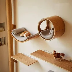 Estanteria para gatos montada en pared con rascador sisal y hamaca
