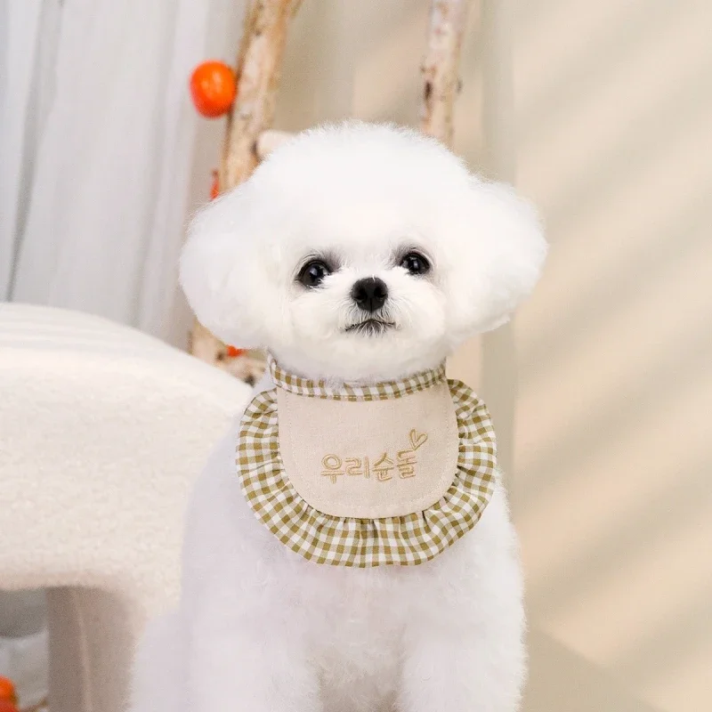 Toalla de Saliva de celosía a la moda, collares bordados clásicos para perros pequeños, babero de alta calidad para gatos, suministros para mascotas, accesorios - imagen 2