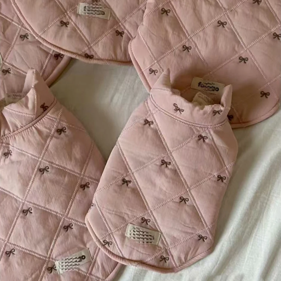 Abrigo grueso de felpa para mascotas, otoño e invierno, bonito lazo, perro pequeño, gato de peluche, chaleco cálido, ropa para perros pequeños, ropa para cachorros