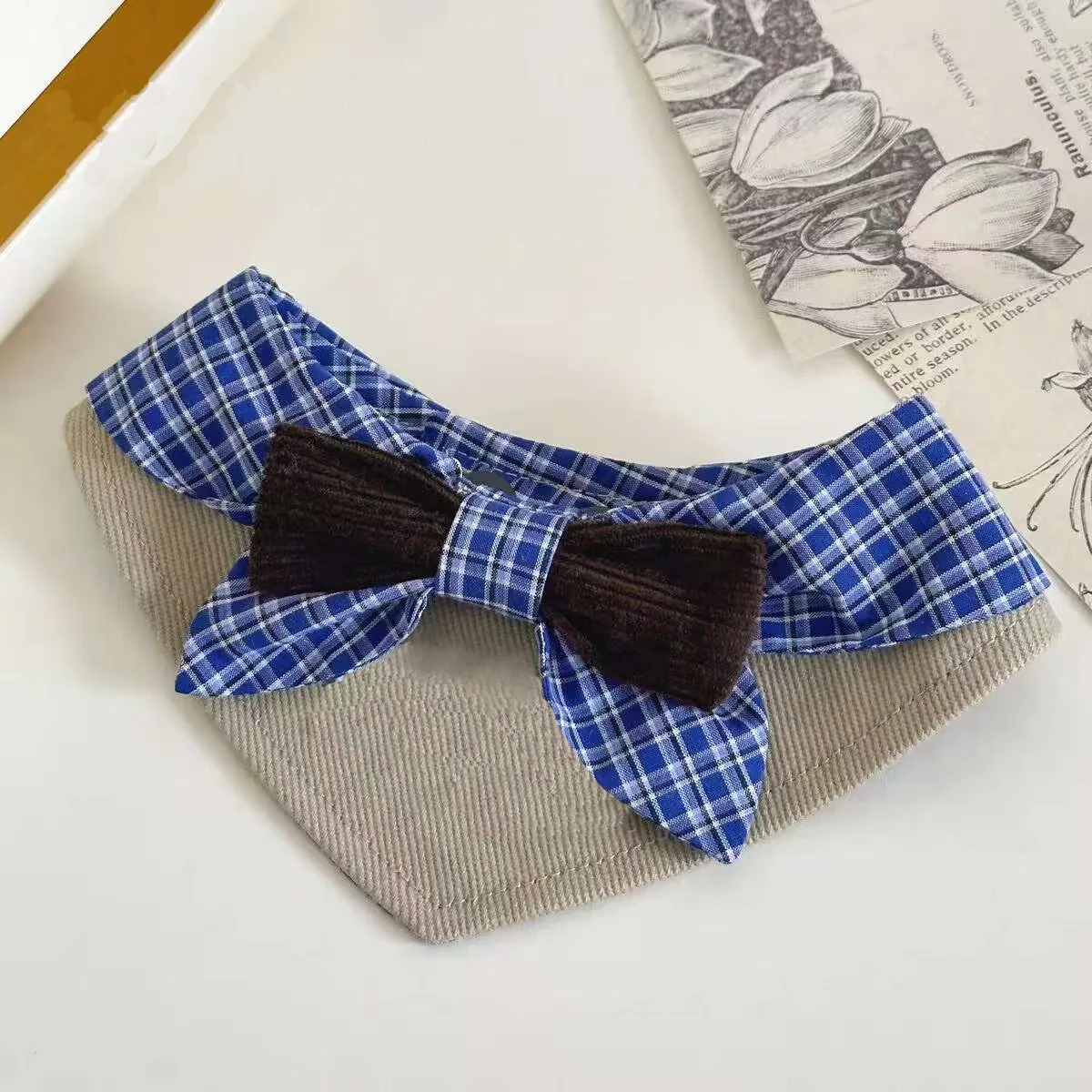 Pañuelo triangular de rejilla para perros y gatos – Lazo, babero - imagen 4