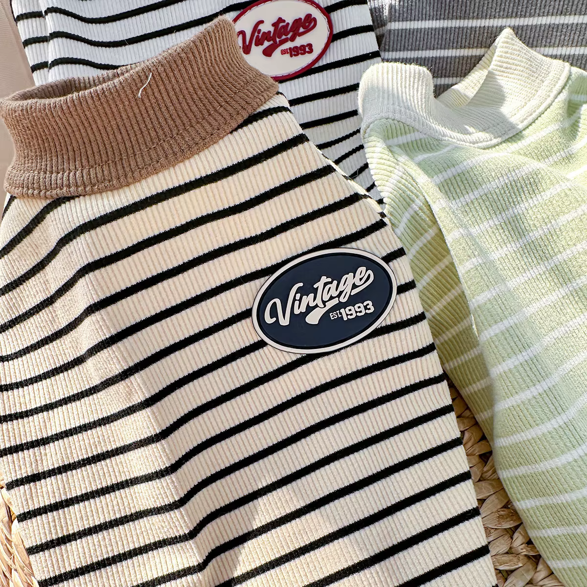 Camiseta sin mangas a rayas para gatos y perros - protección solar - imagen 4