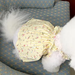 Vestido floral rosa para perros veraniego y cómodo