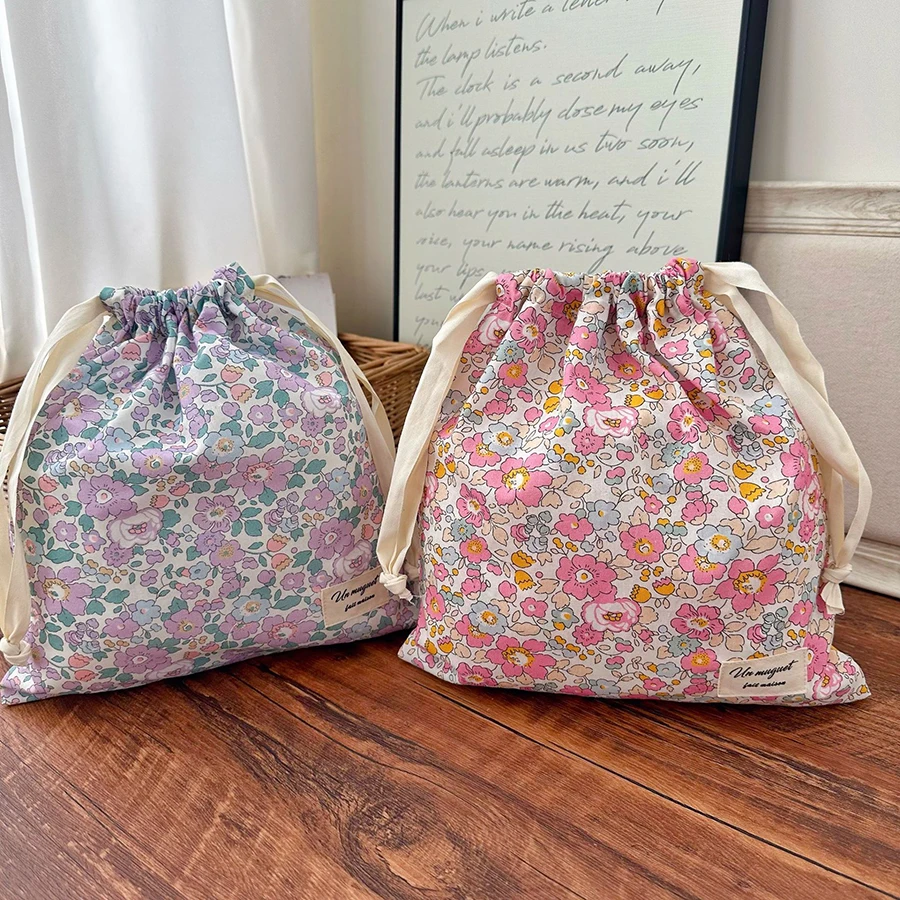 Bolsa organizadora en cajón de dormitorio