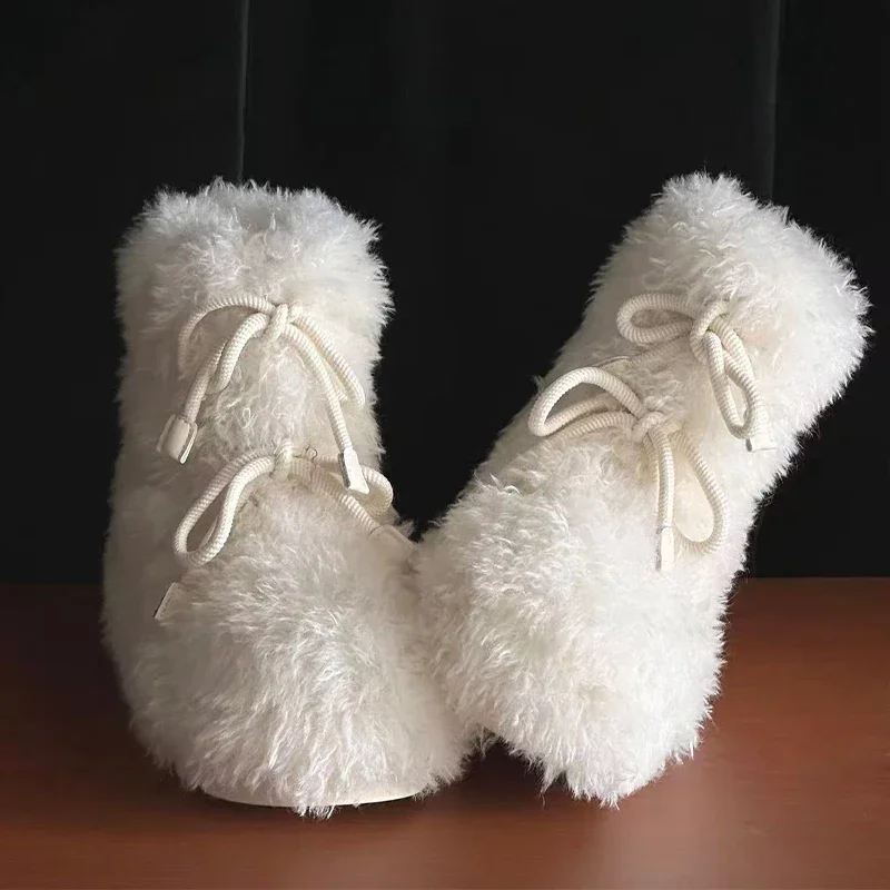 Botas de nieve de piel para mujer, zapatos planos de algodón cálidos de diseñador, nuevos botines de invierno a la moda, Botas deportivas acogedoras de felpa cortas para mujer - imagen 2