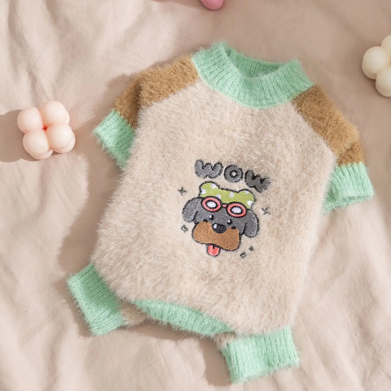 Otoño e Invierno mascota de felpa suéter cálido de cuatro patas mono para mascotas gato ropa para perros pequeños y medianos ropa para cachorros - imagen 4