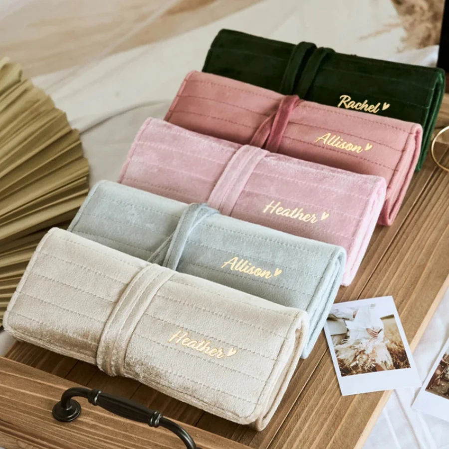 Bolsa organizadora enrollable de terciopelo para collares y accesorios de mascotas - imagen 2