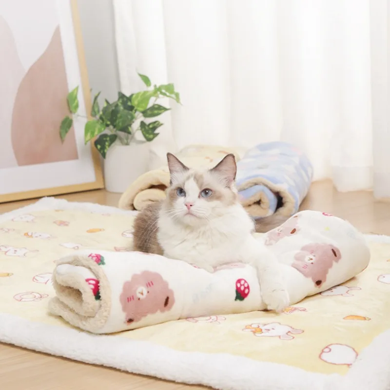 Esteras de cama suaves y cálidas de lana para mascotas, manta nido para gatos, almohadillas para dormir con estampado bonito para perros, cojín para viajes al aire libre, suministros para cachorros, invierno - imagen 2