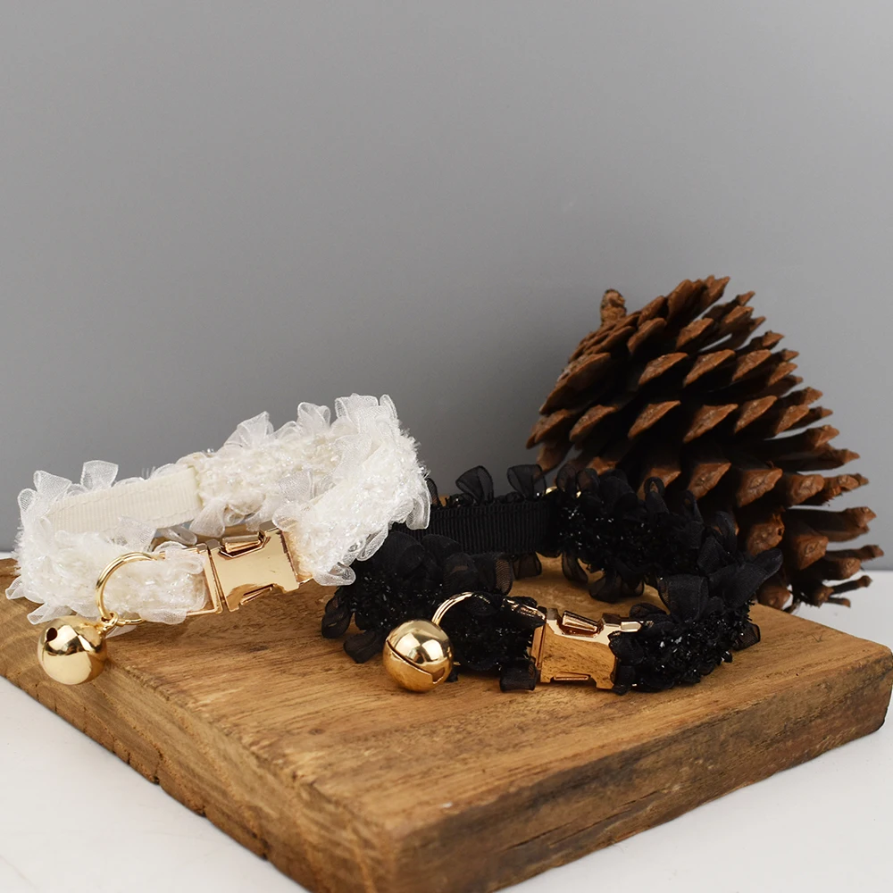 Collar de encaje para gatos, Collar personalizado de seguridad ajustable para mascotas, nombre personalizado, suave con campana, Collar para mascotas para gatos y perros pequeños - imagen 2