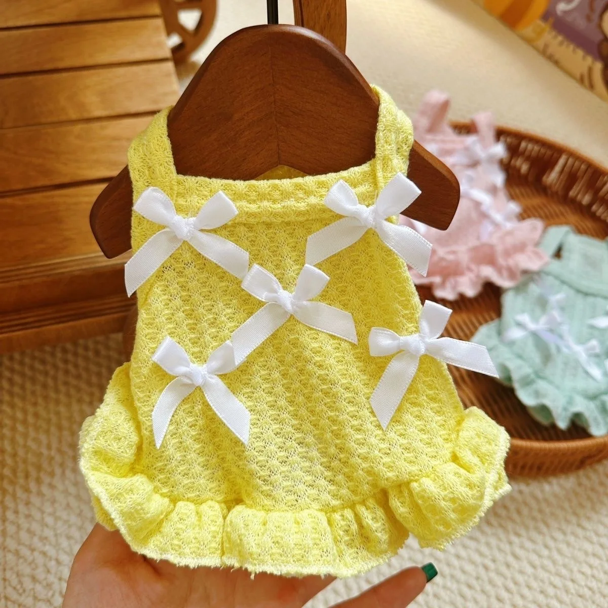 Vestido de tirantes para mascotas, vestido de encaje con lazo, Top fino y bonito para gatos, camiseta sin mangas de peluche, vestidos para perros pequeños para perros pequeños - imagen 2