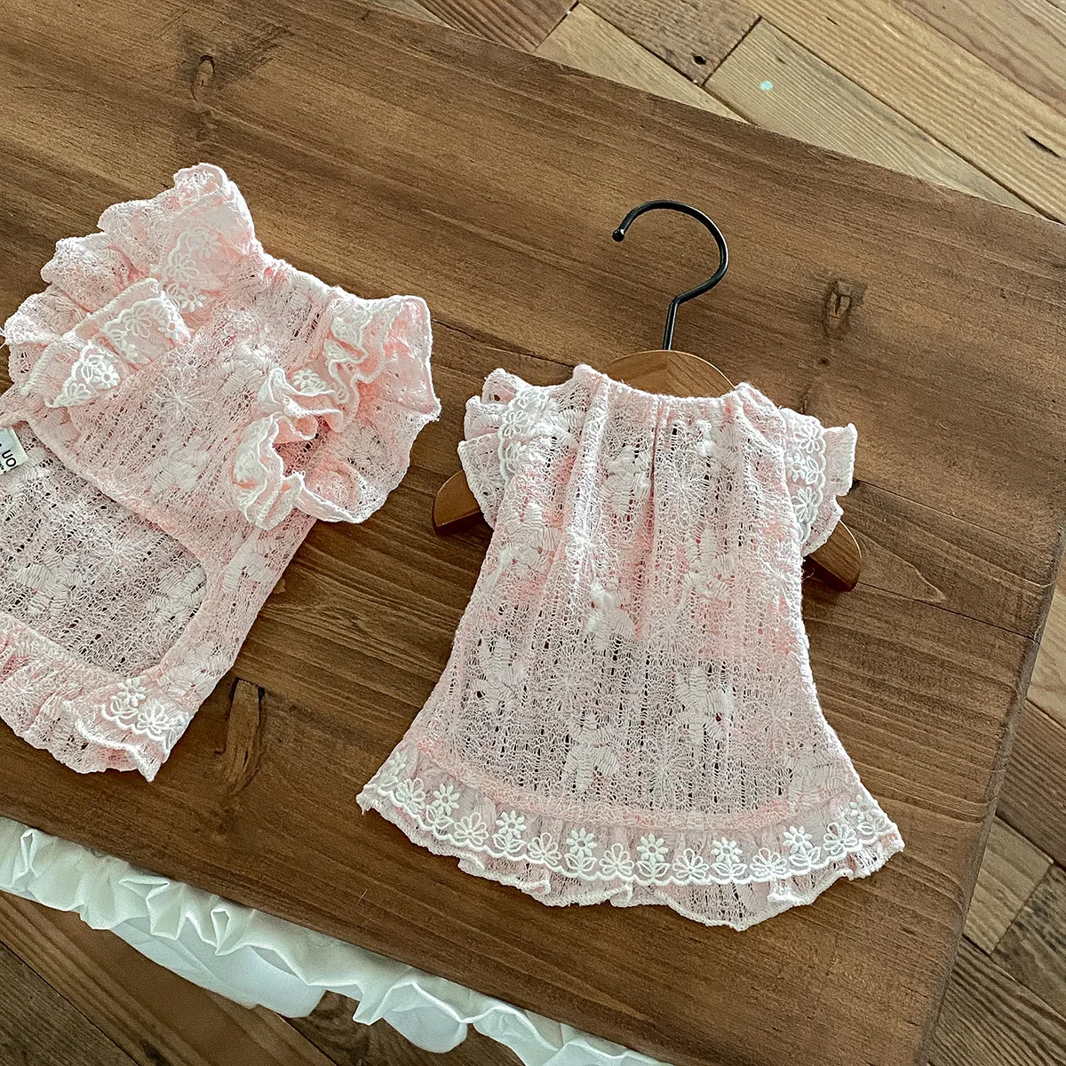 Vestido de encaje transpirable estilo princesa para perros - imagen 5