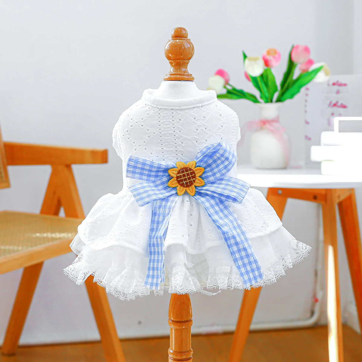 Vestido de encaje de primavera para mascotas, ropa calada para perros, bonito lazo a cuadros, falda esponjosa, vestidos para perros pequeños, ropa para cachorros - imagen 5