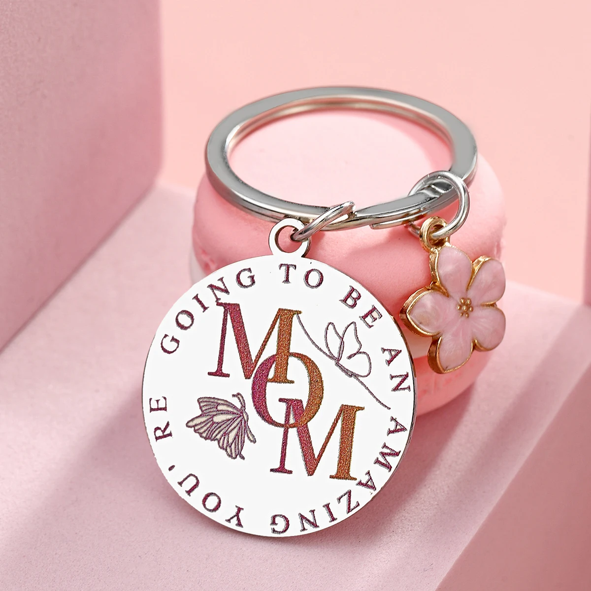 "Seré una mamá increíble" y el patrón de mariposa es un regalo personalizado pensativo. Es perfecto para regalos de llavero de mamá - imagen 3