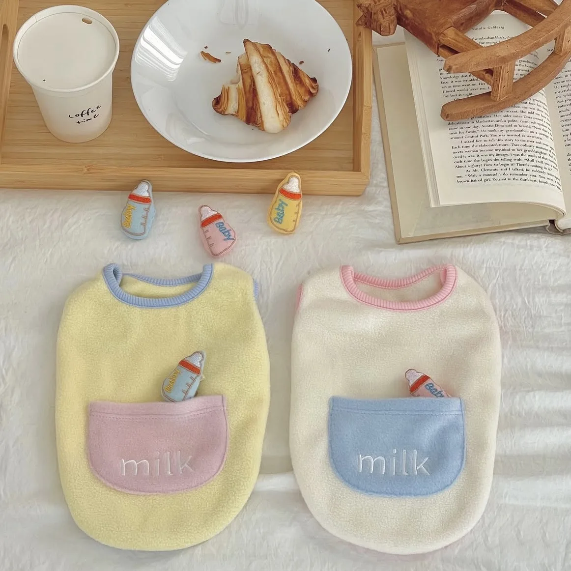 Chaleco de felpa suave para mascotas, abrigo cálido con bolsillo en contraste, ropa para cachorros, ropa para perros pequeños, otoño e invierno - imagen 3