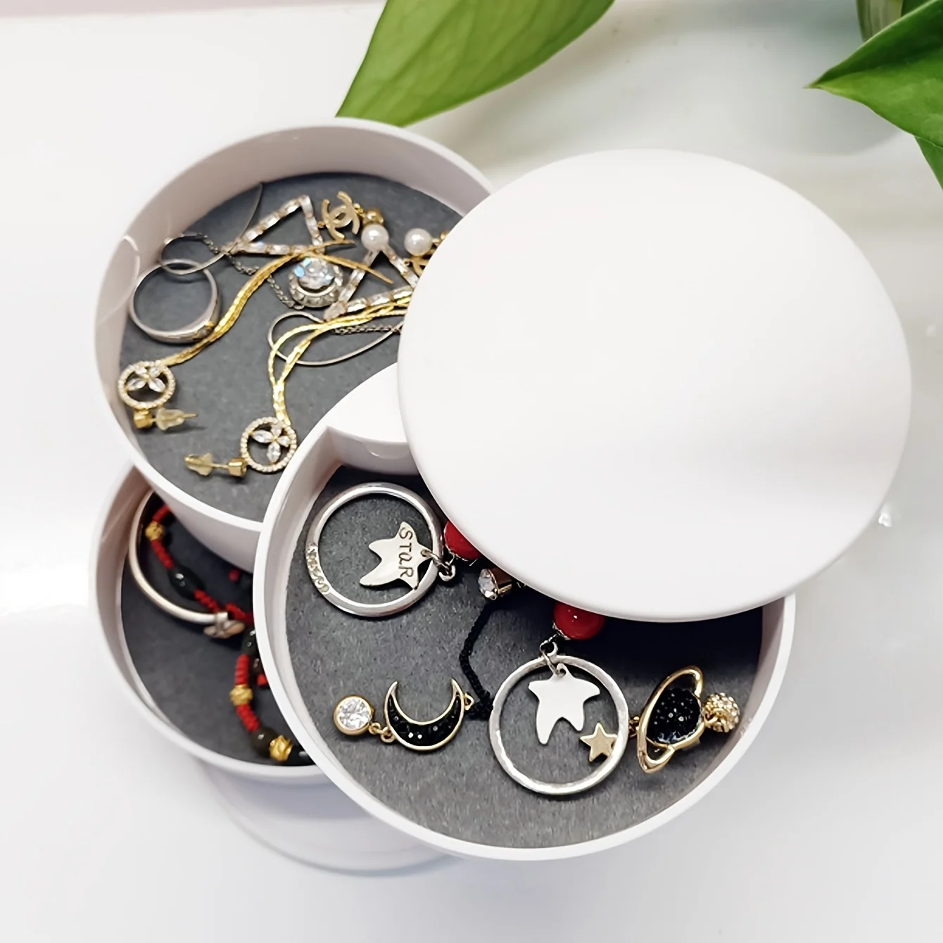 Rotating Multi-layer Desktop Storage Box Hair Accessories Jewelry Makeup BoxNWith Lid Dustproof Jewelry Box Jewelry Storage Box - imagen 3