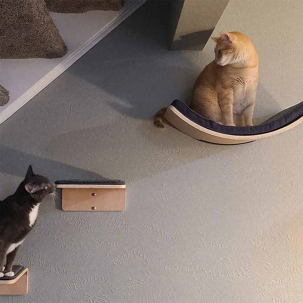 Sistema de escalada para gatos montado en la pared, postes rascadores de madera para gatos y puente de suspensión para crear espacio de actividades para gatos en interiores - imagen 5