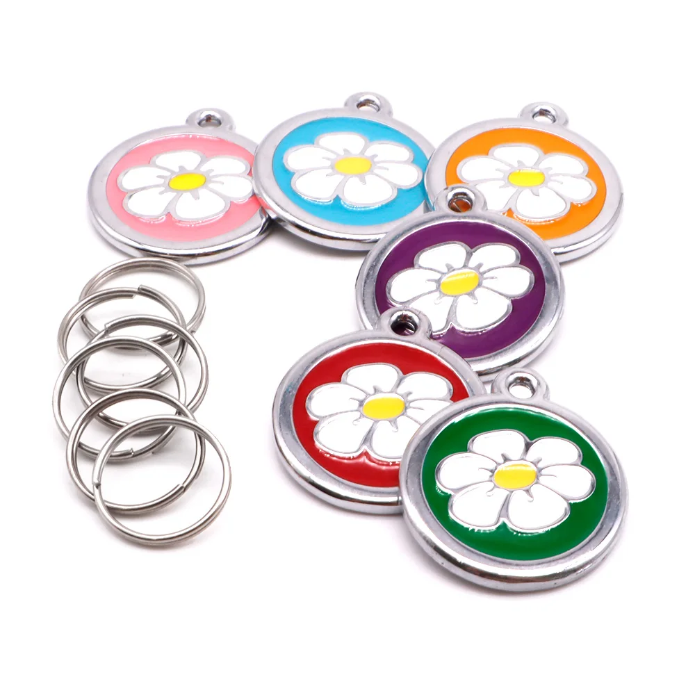 Collar con grabado de identificación de perro, colgante de Nombre de mascota, flor, accesorio para Collar de cachorro, venta al por mayor, 100 Uds.