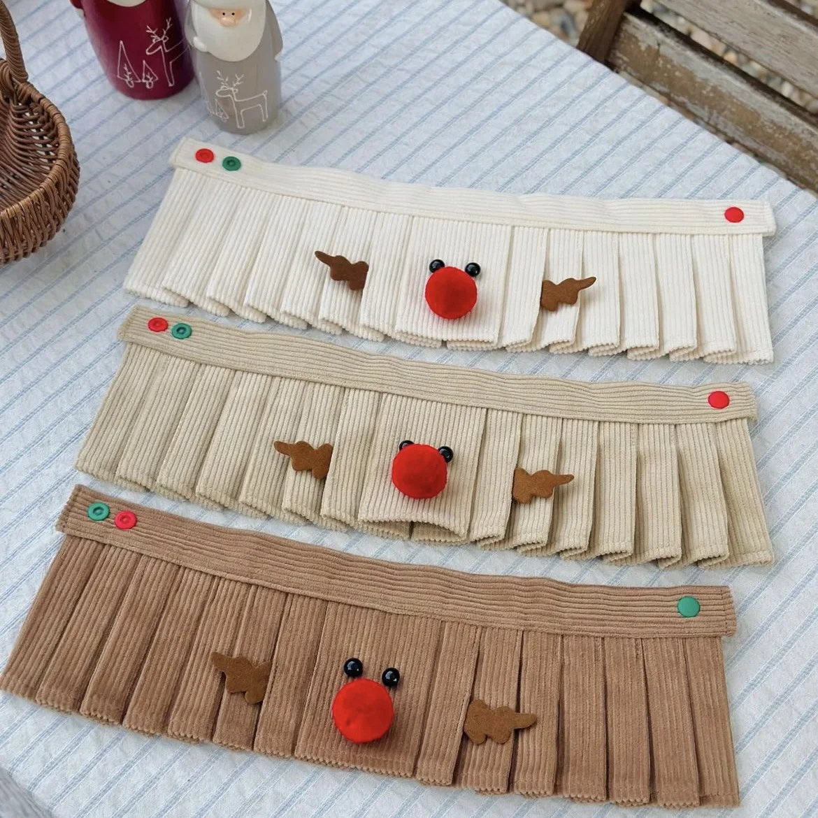 Collar plisado Ins, capa de alce con expresión bonita, bufanda para mascota, gato, perro, toalla de baba, decoración navideña, accesorios para cachorros - imagen 2