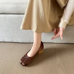 Zapatos de ballet para perro – Satén, punta plegada, estilo retro