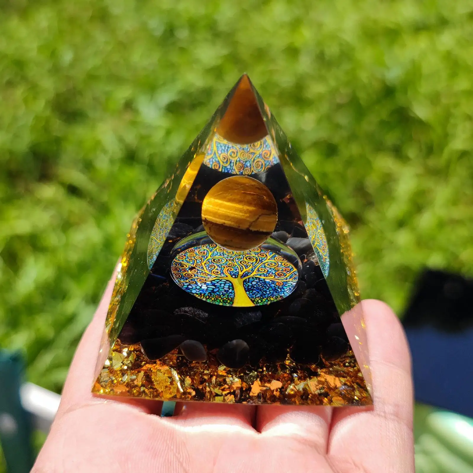 Orgone Pyramid Ornament Stylish for Yoga Meditation Resin Crafts 6cm Home Decor for Birthday Festival Christmas Mother's Day