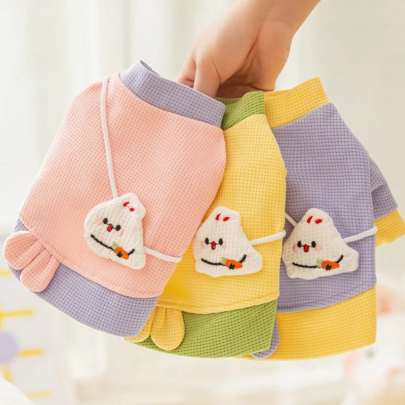 Ropa bonita para gatos, chaqueta polar cálida de dos patas para otoño e invierno, ropa para perros pequeños y gatos