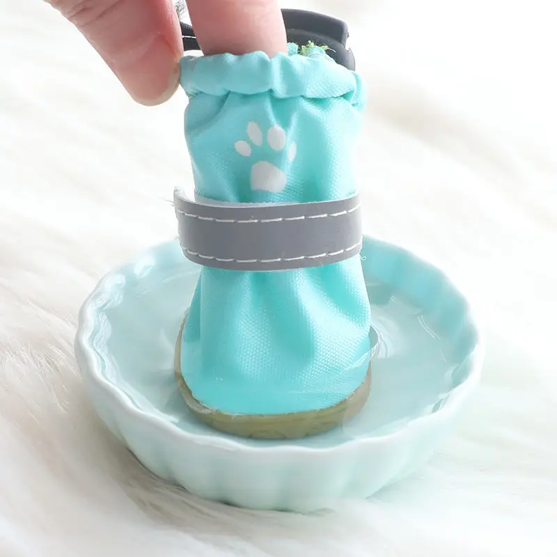 4 unids/set zapatos impermeables para perros, Botas de lluvia antideslizantes, calcetines suaves para perro salchicha, zapatos para exteriores para gatos pequeños, perros, botines para cachorros - imagen 3